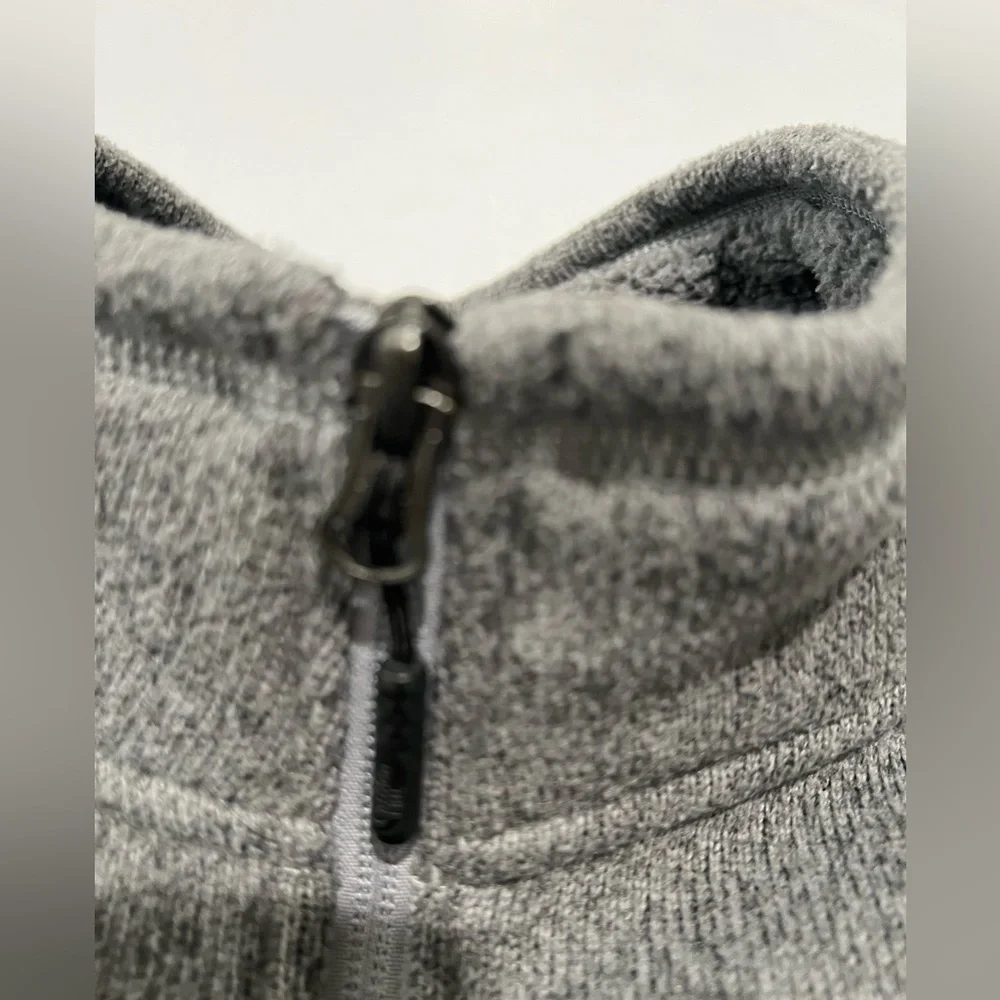 The North Face Men's Gordon Lyons Vest. Vest  3 pockets  grey Men's L